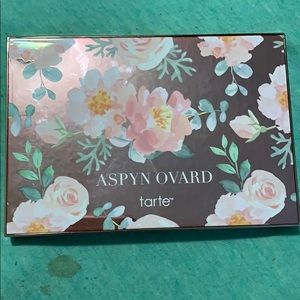 Tarte Aspyn Ovard pallet